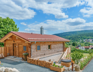 Modernes Ferienhaus mit Terrasse und Blick auf die Erlebnisregion Ochsenkopf